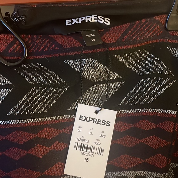 Express Metallic Jacquard Wrap Mini Skirt 16 - Picture 3 of 3